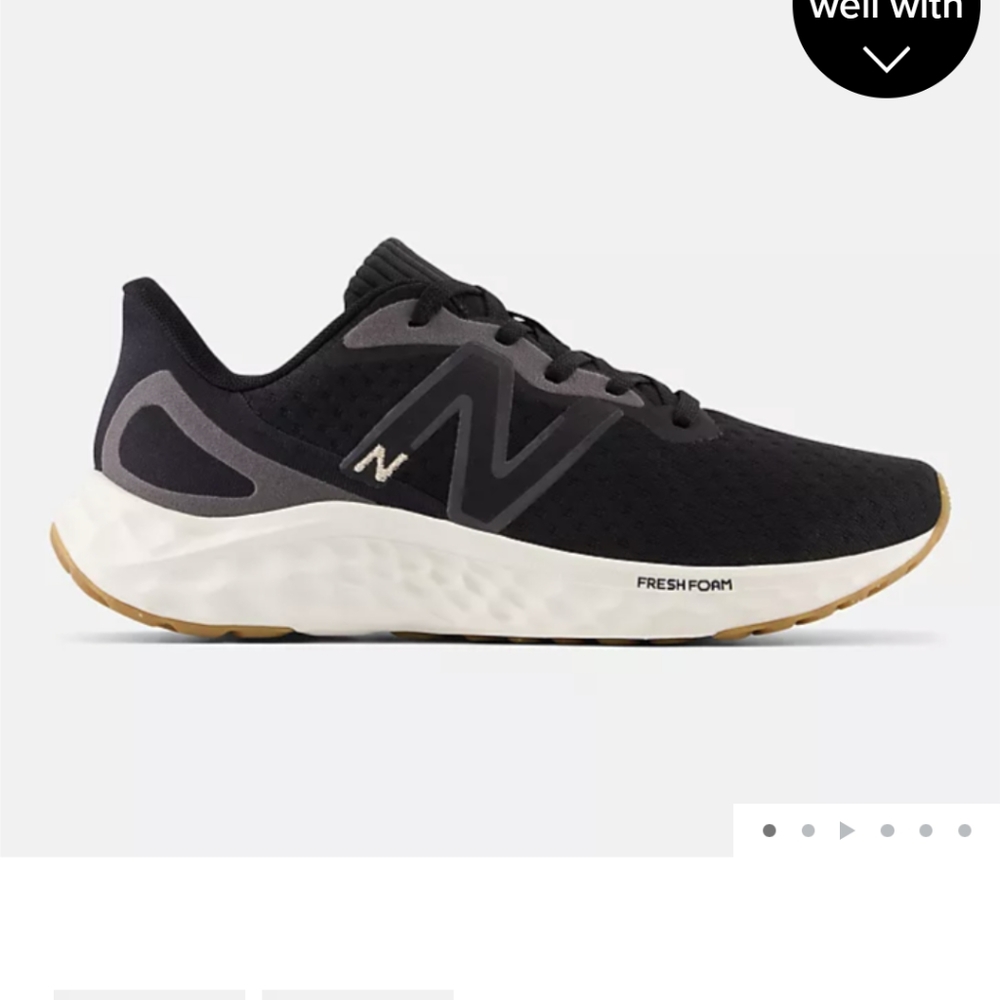 Women's New Balance Arishi v4 (Black Size 8)